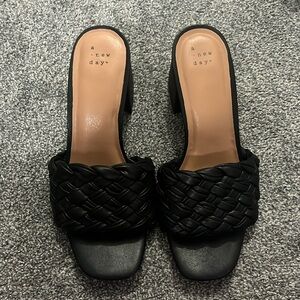 Worn once size 9 black heels